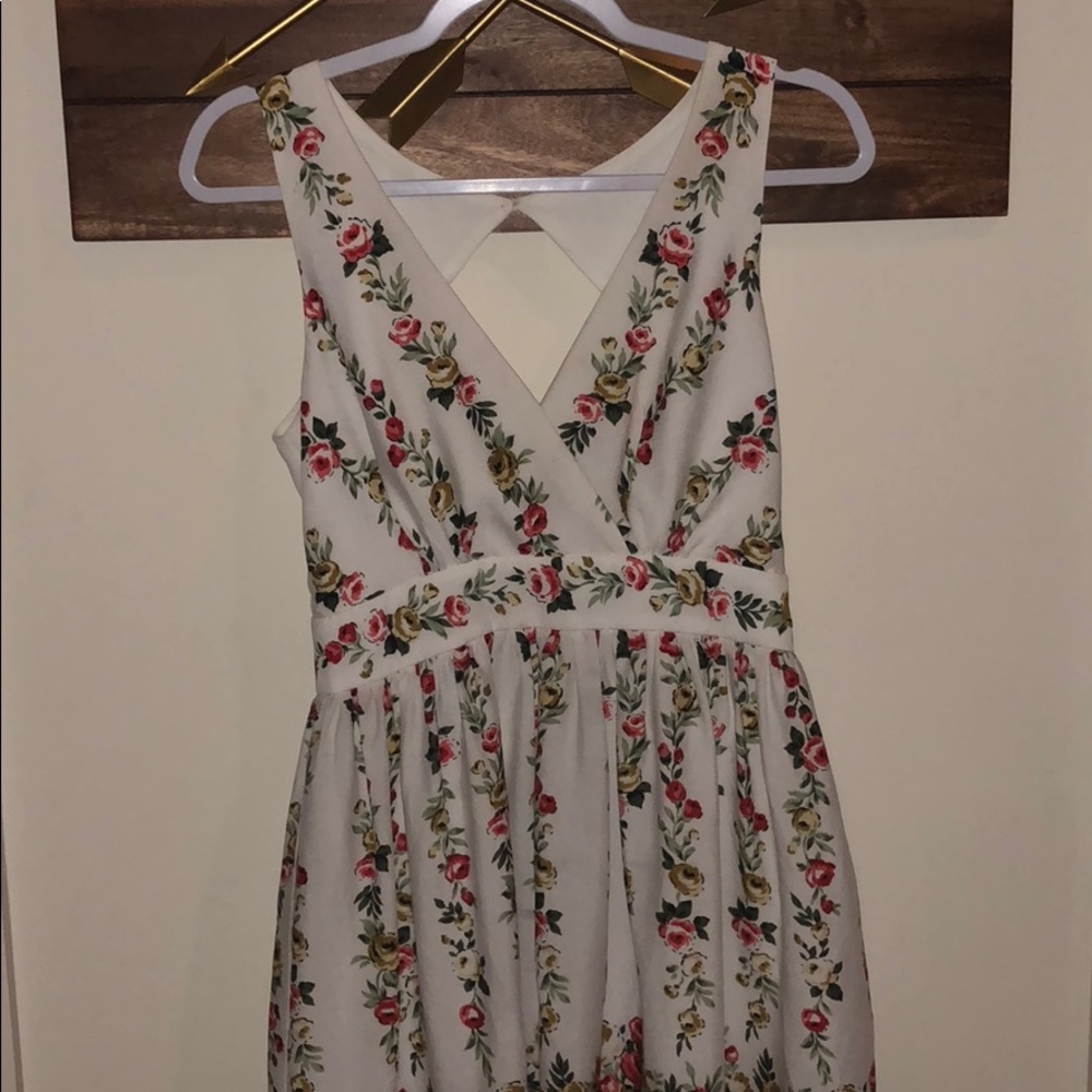 Open back A-Line Floral Print Dress